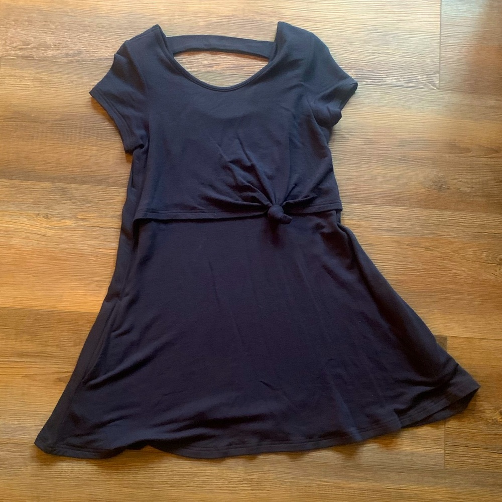 Latched Mama peek a boo back baby doll tunic navy blue